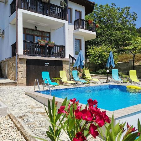 Villa Holly بالشيك المظهر الخارجي الصورة