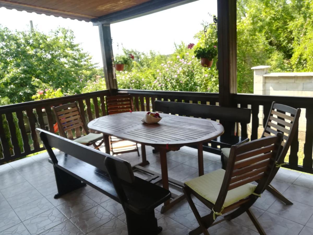 Villa Holly بالشيك المظهر الخارجي الصورة