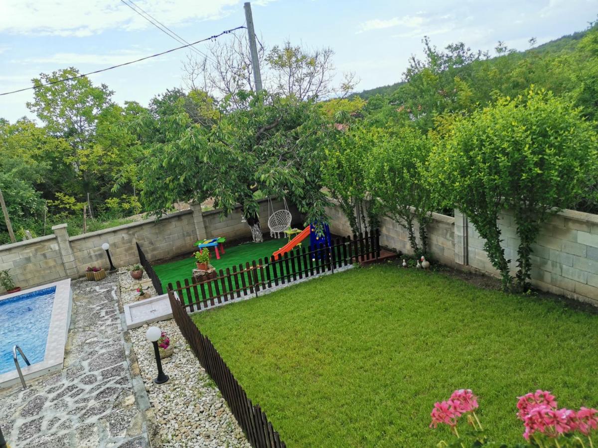 Villa Holly بالشيك المظهر الخارجي الصورة