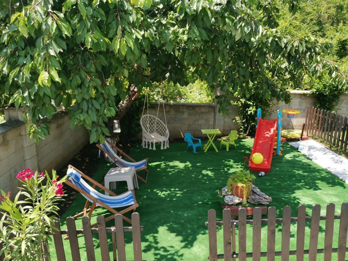 Villa Holly بالشيك المظهر الخارجي الصورة