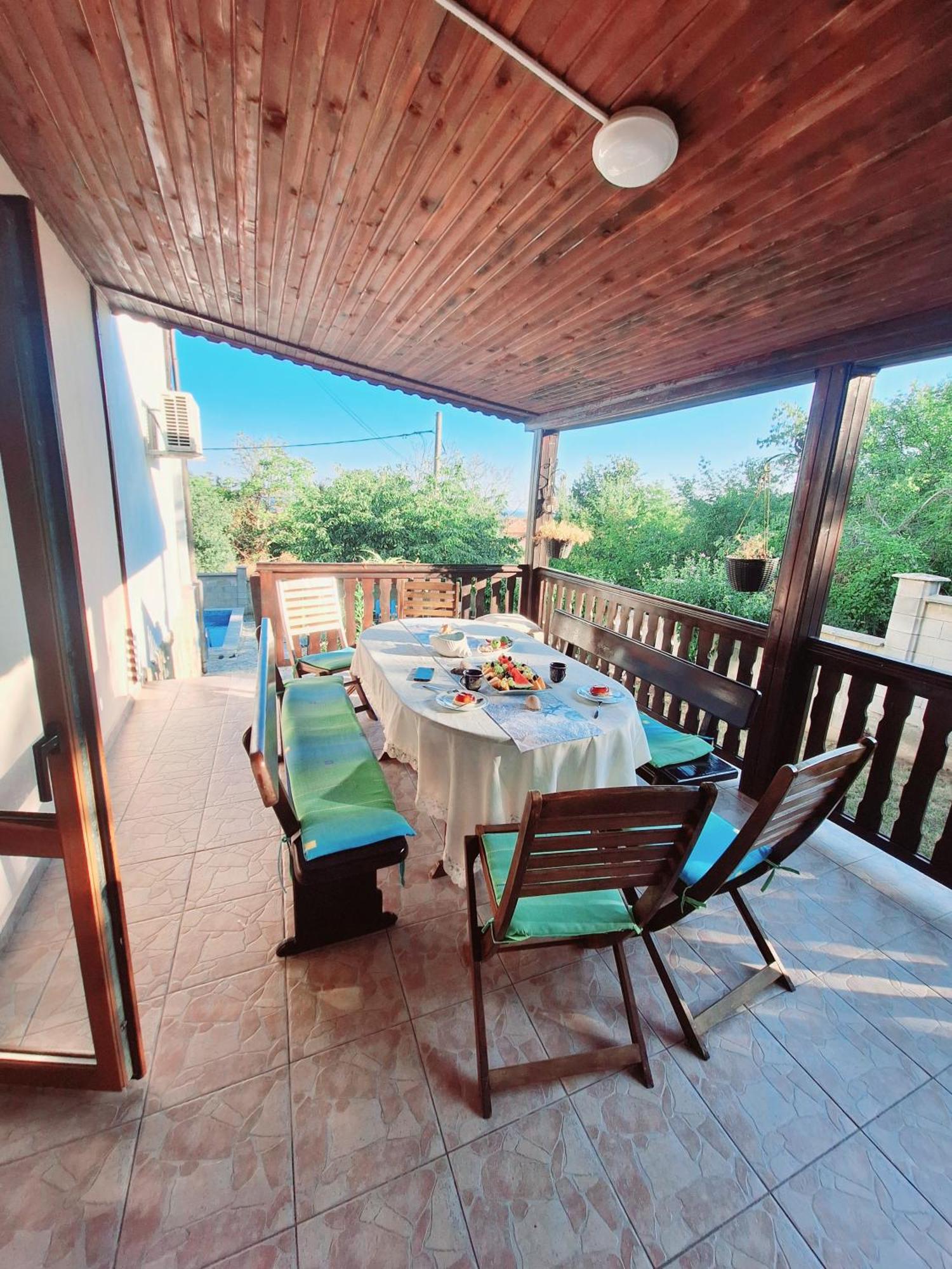 Villa Holly بالشيك المظهر الخارجي الصورة